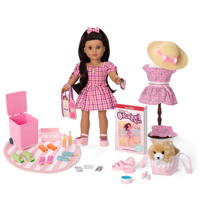 Raquel Reyes™ Gift Set (Girl of the Year™ 2026) K8